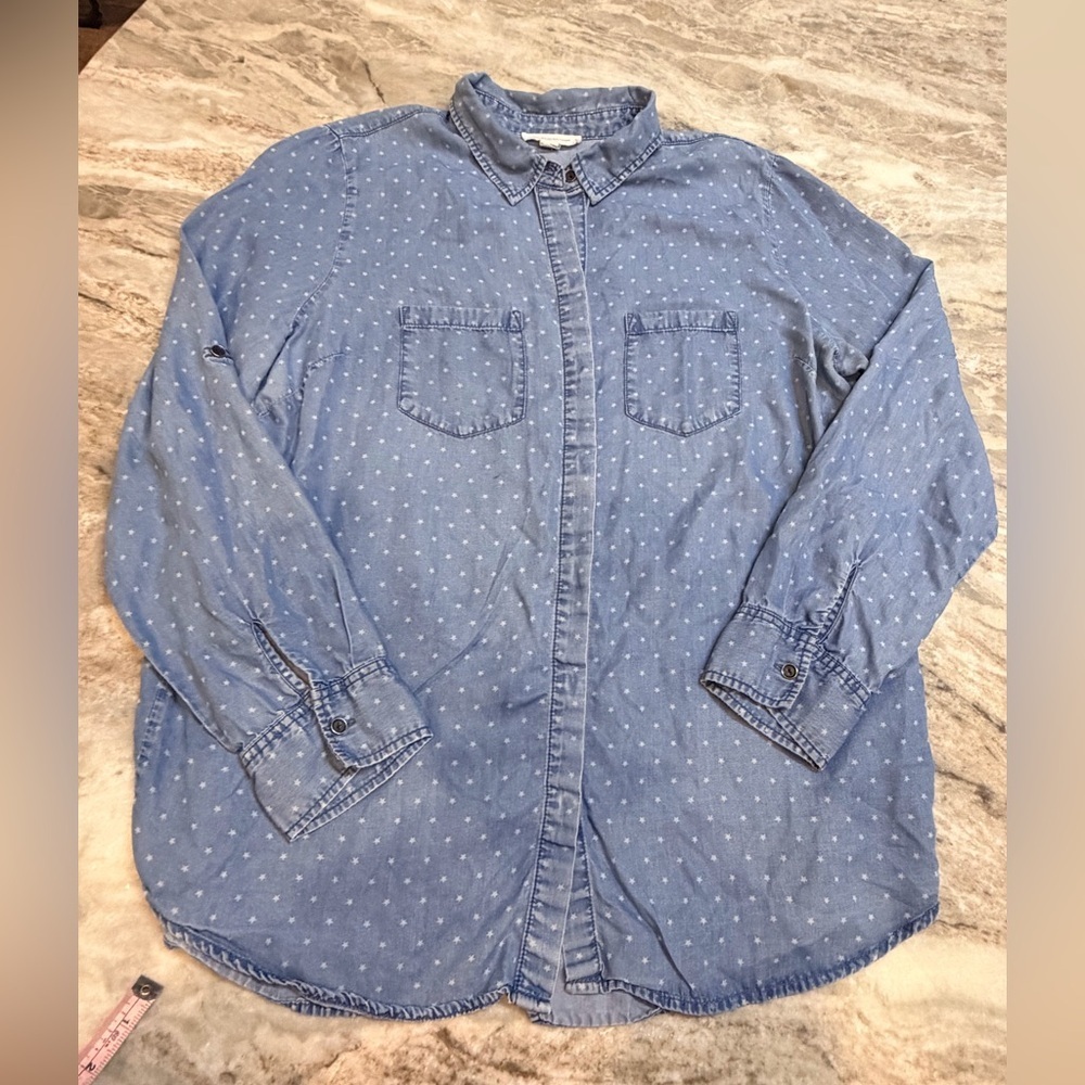 BeachLunchLounge Star Print Chambray Button Up Shirt Blue Size L